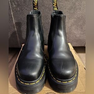 Doc Martens Chelsea Boot Platform